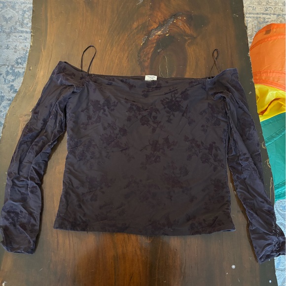 Abercrombie & Fitch Bra Free Off the Shoulder Long Sleeve Top - Picture 3 of 6